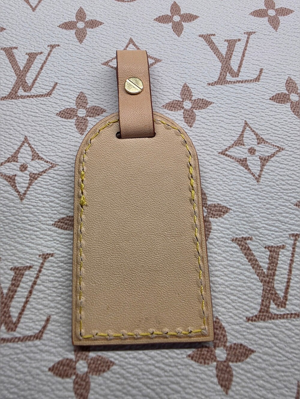 Louis Vuitton Bumbag Vachetta Beige Leather Name Tag with Gold LV Emblem - Picture 2 of 6